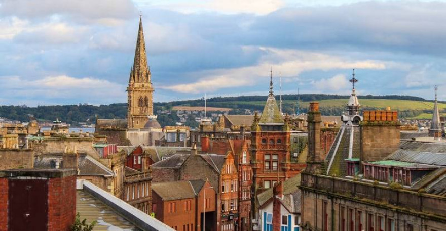 Şotlandiyada təhsil - University of Dundee məzunları dünyanı dəyişir!